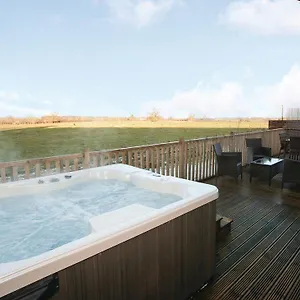 Raywell Hall Country Lodges Holiday park Kingston upon Hull